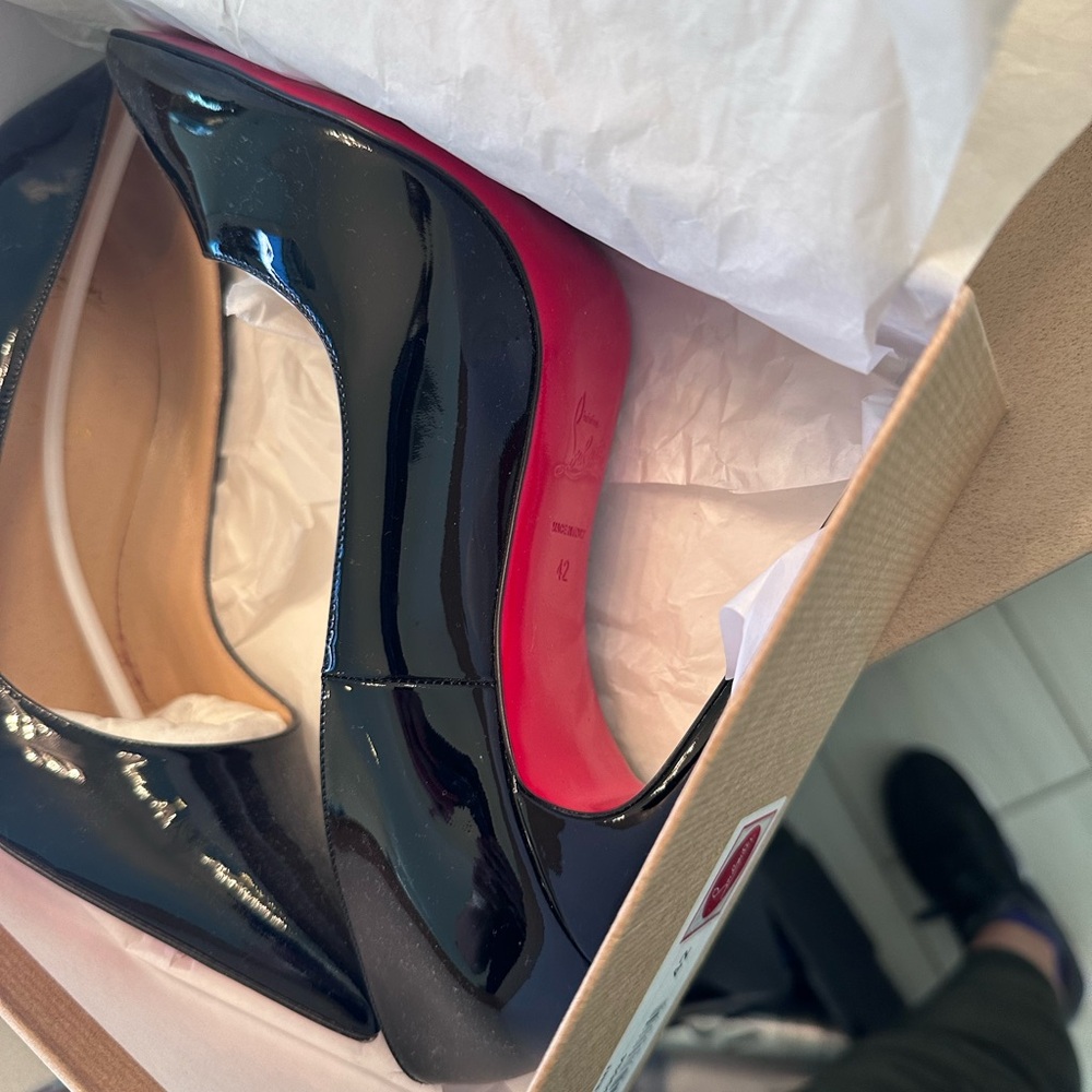 New with tags patent leather Louboutin heels - Picture 11 of 12